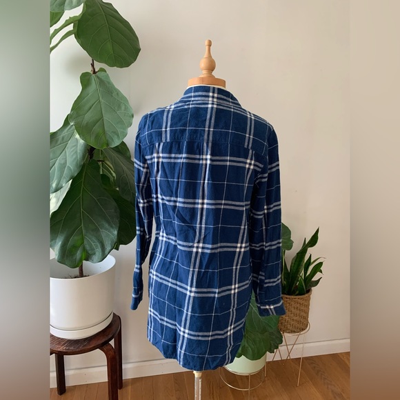 Madewell blue flannel button down shirt size medium - Picture 3 of 5